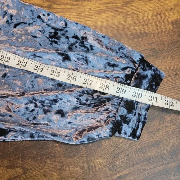 Adrianna Papell Crushed Velvet Top L Puff Sleeve Tie Wash Smokey Blue Shimmer - Picture 9 of 10